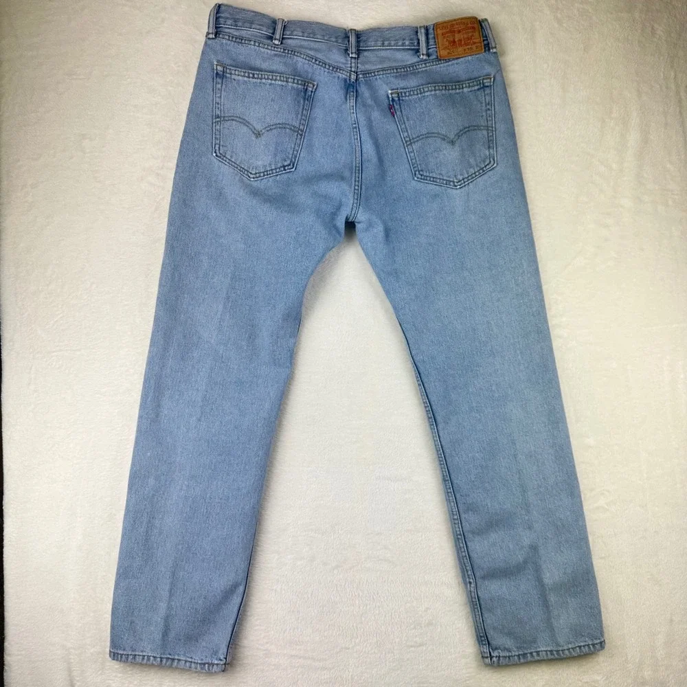 Levi's 505 Jeans Mens 38x32 Light Blue Regular Fit Straight Leg Cotton Denim